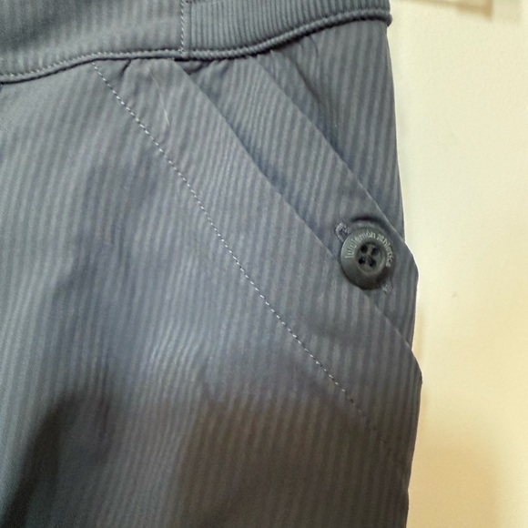 [6] Lululemon Unlined Studio Gray Capri’s - Picture 3 of 11